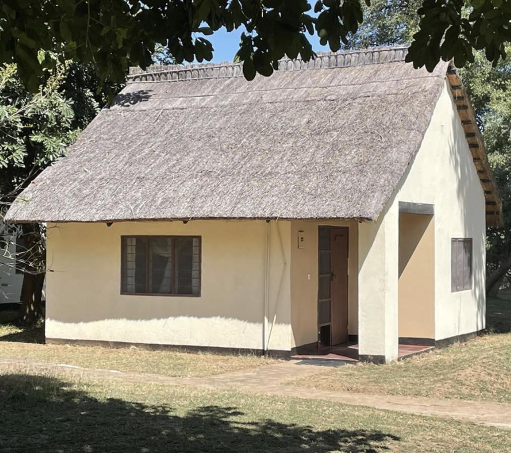Mfuwe Marula Lodge מראה חיצוני תמונה